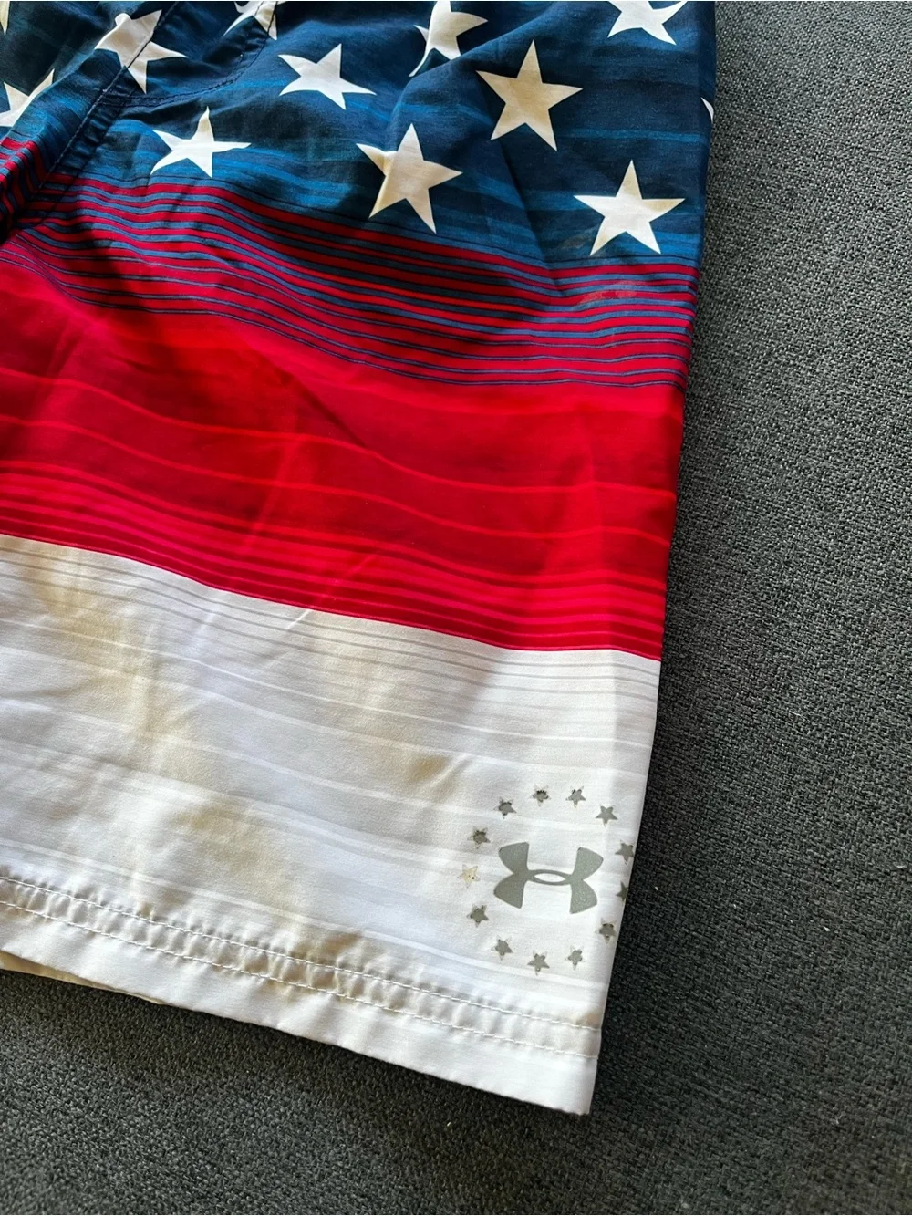 Under Armour Boys Size 7 Swim Trunks Patriotic Stars Stripes Red White Blue Flag
